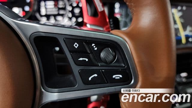 Porsche Panamera 2020 — фото 15 из 20