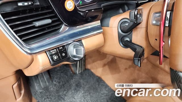 Porsche Panamera 2020 — Şəkil 20/37