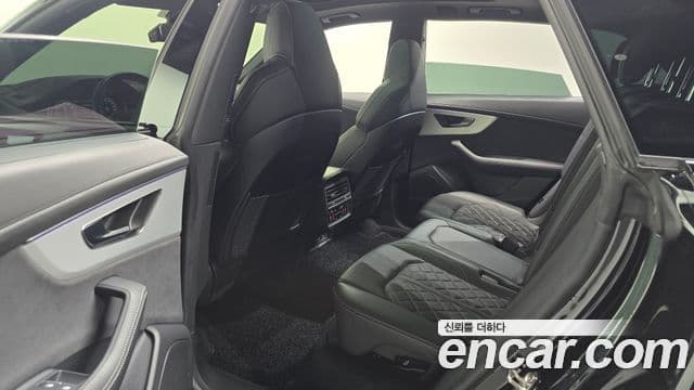Audi Q8 2023 — ფოტო 4/20