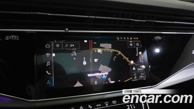 Audi Q8 2023 — ფოტო 10/20