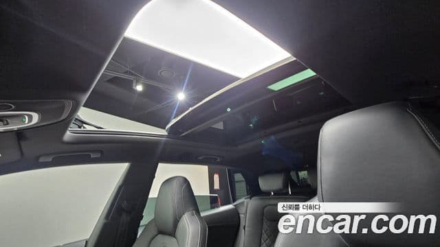 Audi Q8 2023 — ფოტო 3/20