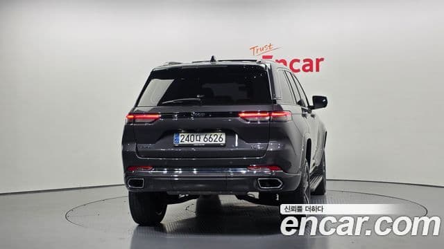 Jeep Grand Cherokee 2023 — Şəkil 3/20