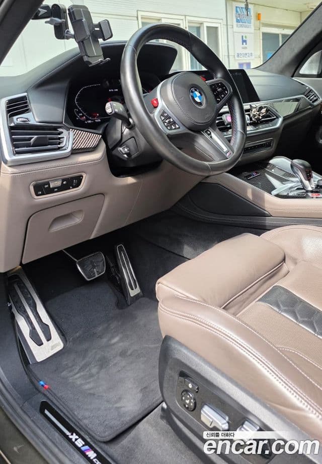 BMW X5M 2022 — Photo 7/15