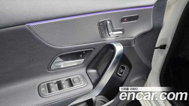 Mercedes-Benz A-Class 2023 — Şəkil 19/20