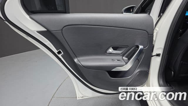 Mercedes-Benz A-Class 2023 — Photo 26/30