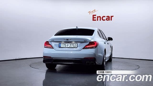 Genesis G70 2020 — Photo 20/31