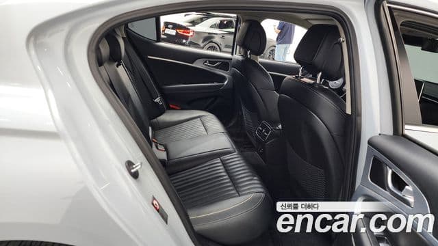 Genesis G70 2020 — Photo 29/31