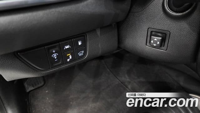 Genesis G70 2020 — Photo 15/31