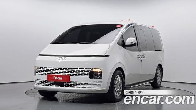 Hyundai Staria 2022 — ფოტო 9/20