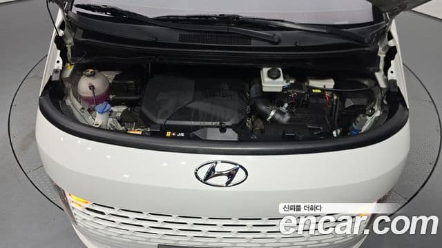 Hyundai Staria 2022 — ფოტო 5/20
