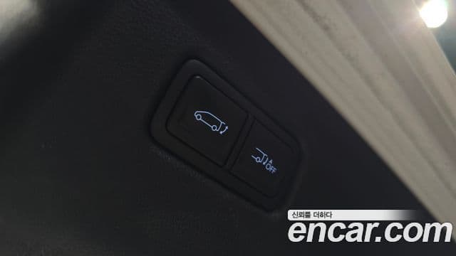 Hyundai Staria 2022 — ფოტო 19/20