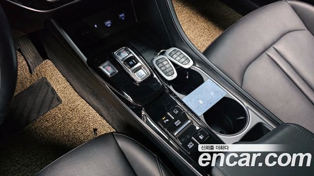 Hyundai Sonata 2021 — ფოტო 9/20