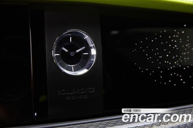 Rolls-Royce Ghost 2024 — ფოტო 13/16