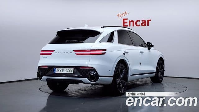 Genesis GV70 2021 — ფოტო 2/20