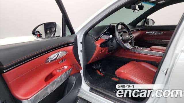 Genesis GV70 2021 — ფოტო 9/20