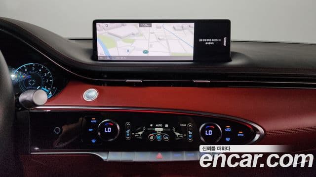Genesis GV70 2021 — ფოტო 12/20