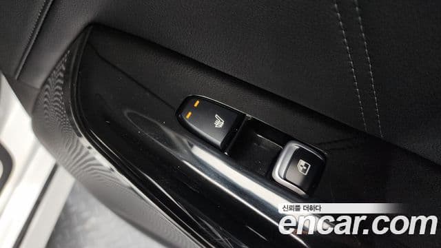 Kia K5 2021 — Photo 8/33