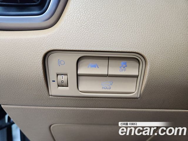 Kia Sorento 2022 — ფოტო 2/20