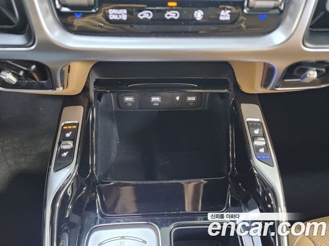Kia Sorento 2022 — ფოტო 9/20