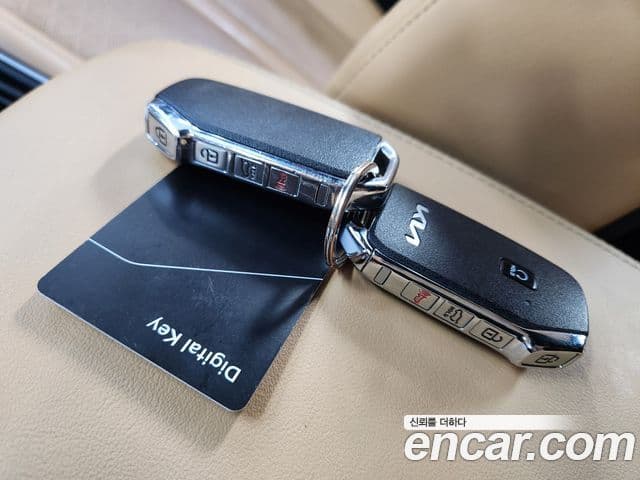 Kia Sorento 2022 — ფოტო 14/20