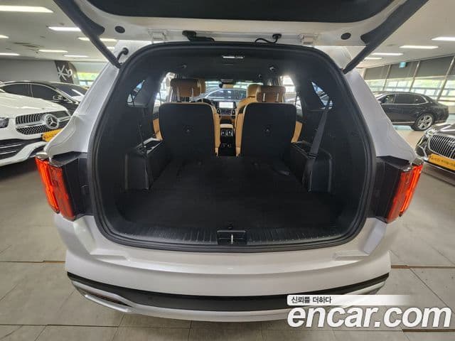 Kia Sorento 2022 — ფოტო 18/20
