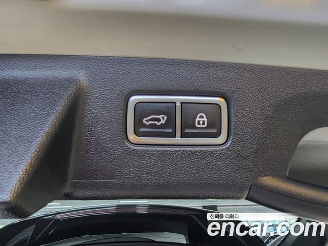 Kia Sorento 2022 — ფოტო 19/20