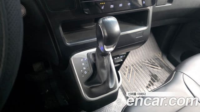 Hyundai Staria 2021 — Şəkil 9/20