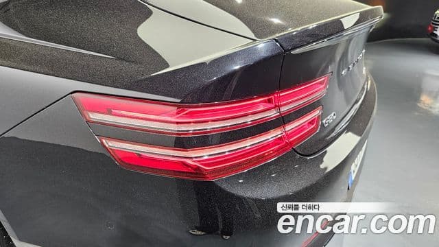 Genesis G80 2022 — ფოტო 13/36