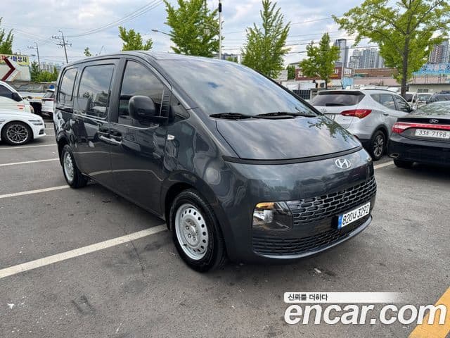 Hyundai Staria 2022 — ფოტო 7/19