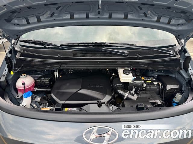 Hyundai Staria 2022 — ფოტო 13/19