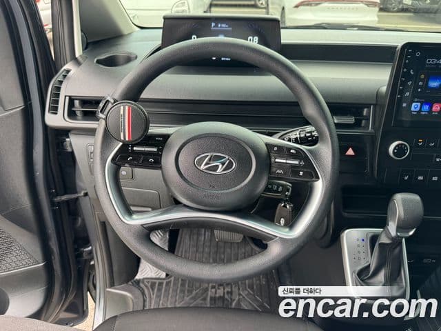 Hyundai Staria 2022 — ფოტო 2/19