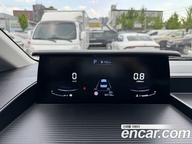 Hyundai Staria 2022 — ფოტო 6/19