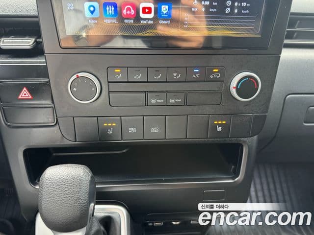 Hyundai Staria 2022 — ფოტო 9/19