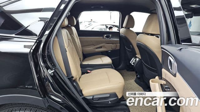Kia Sorento 2023 — Şəkil 12/20