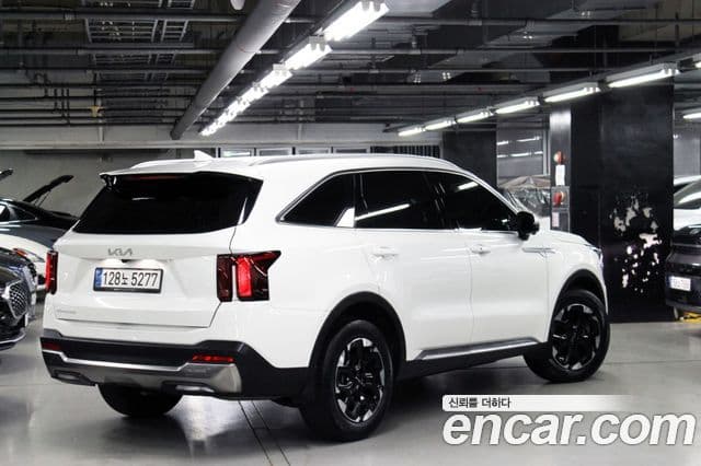 Kia Sorento 2023 — Şəkil 5/20