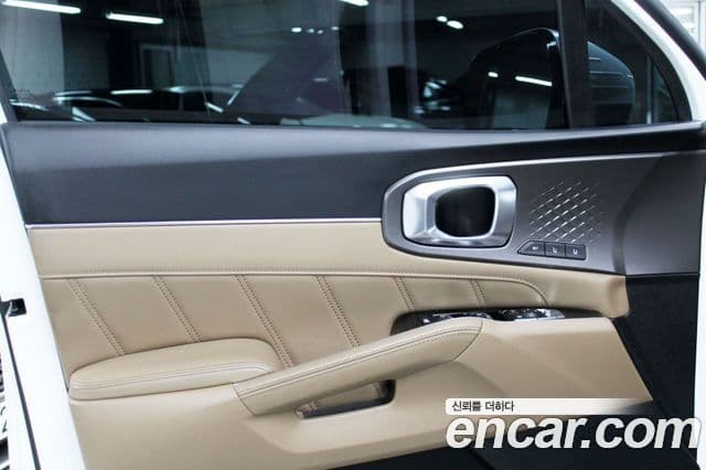 Kia Sorento 2023 — Şəkil 10/20