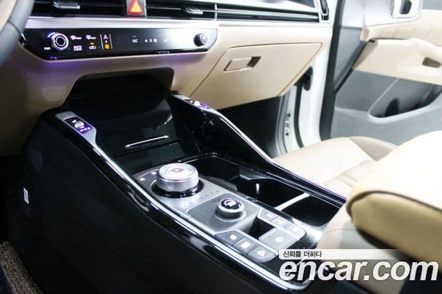 Kia Sorento 2023 — Şəkil 16/20