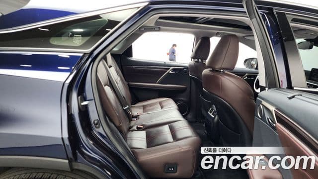 Lexus RX450h 2021 — Şəkil 11/20