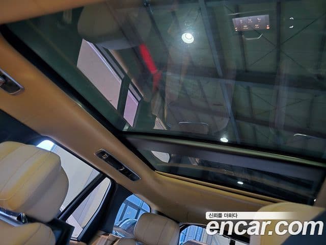 Land Rover Range Rover 2024 — ფოტო 12/20