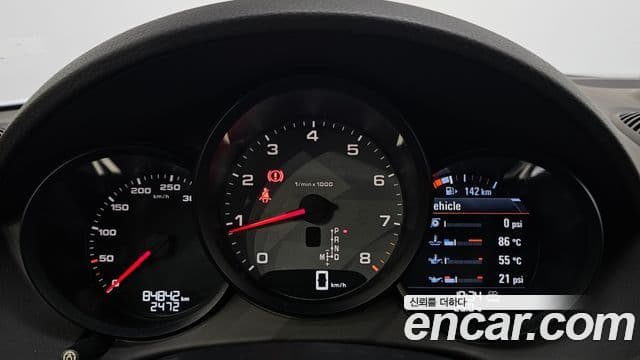 Porsche 718 Boxster 2018 — ფოტო 8/20
