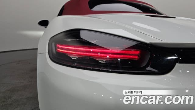 Porsche 718 Boxster 2018 — Photo 8/31