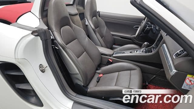 Porsche 718 Boxster 2018 — Photo 5/31
