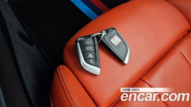 BMW Z4 2019 — Şəkil 11/32