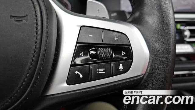 BMW Z4 2019 — Şəkil 12/32