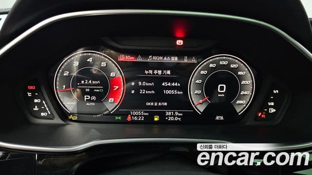 Audi Q3 2025 — ფოტო 12/33