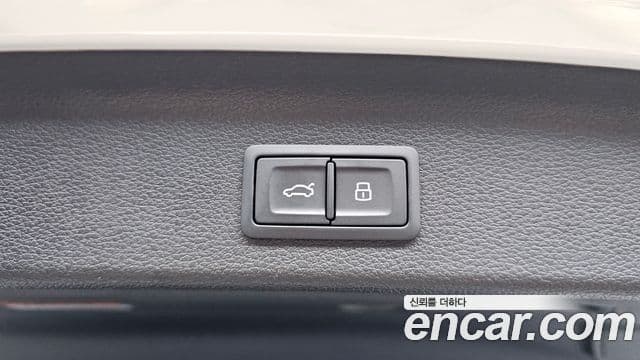 Audi Q3 2025 — ფოტო 8/33