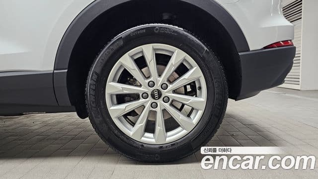 Audi Q3 2025 — ფოტო 15/33