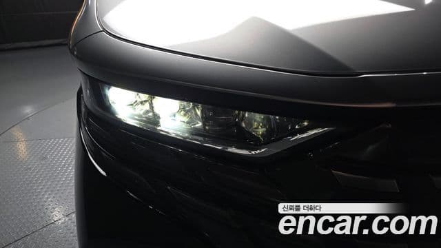 Toyota Alphard 2025 — Photo 14/38