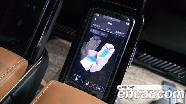 Toyota Alphard 2025 — Photo 25/38