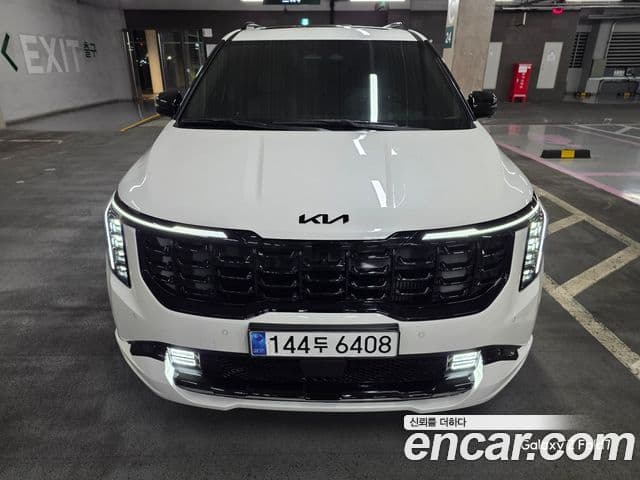Kia Carnival 2023 — Şəkil 3/16